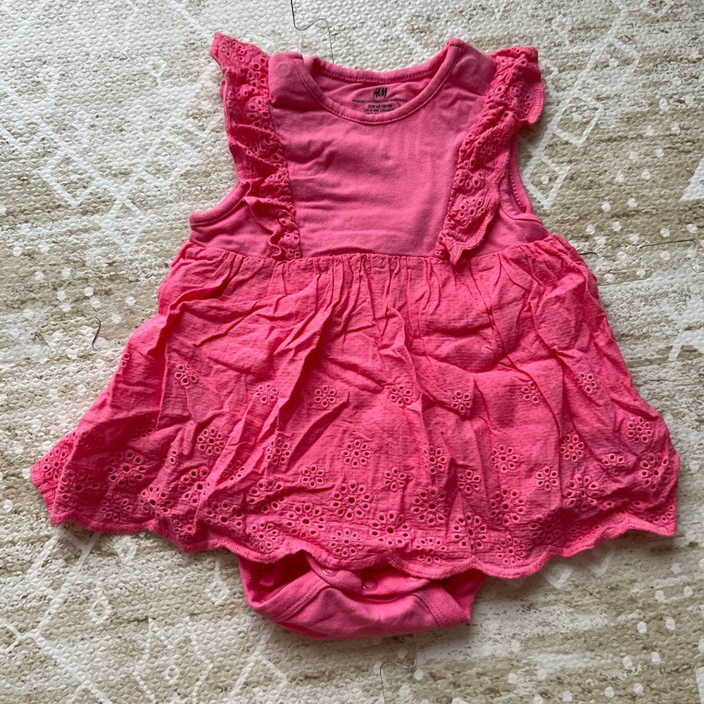 H&M pink dress with bodysuit 2-4M (3-6m)